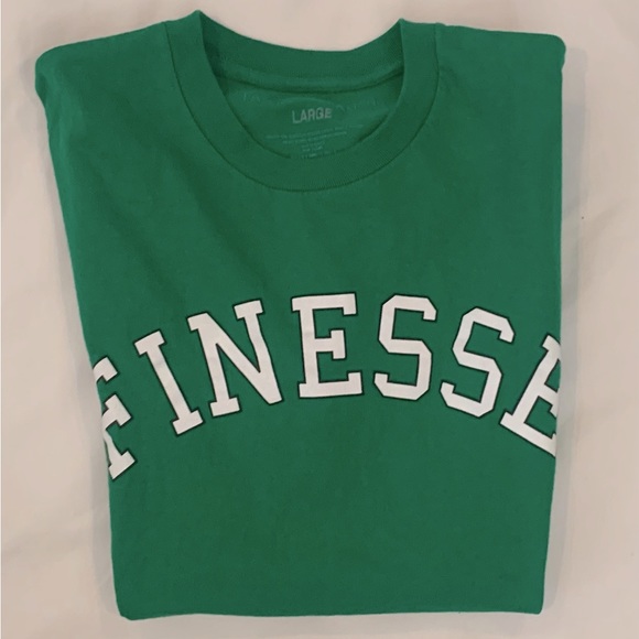 Fashion Nova shirt - Picture 2 of 3